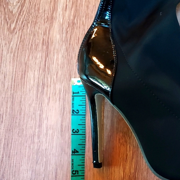 SHE & IN NWOT Shoe booties - Picture 5 of 11